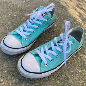Aqua Converse
